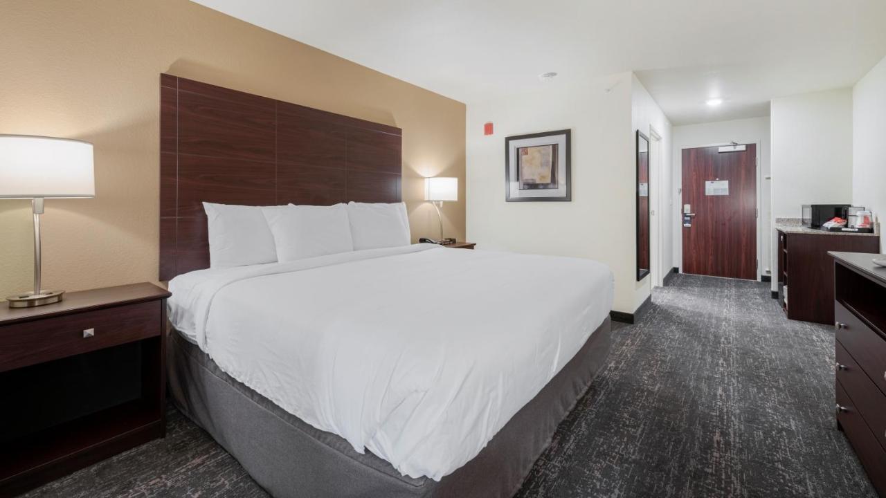 Cobblestone Hotel & Suites - Two Rivers Buitenkant foto